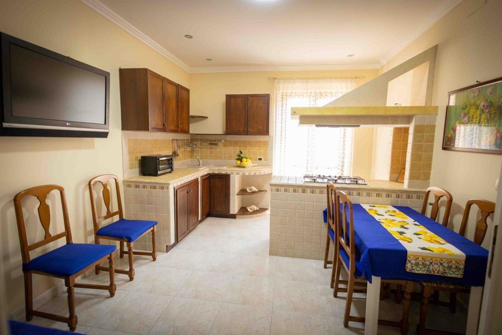 Sunshine Apartment *