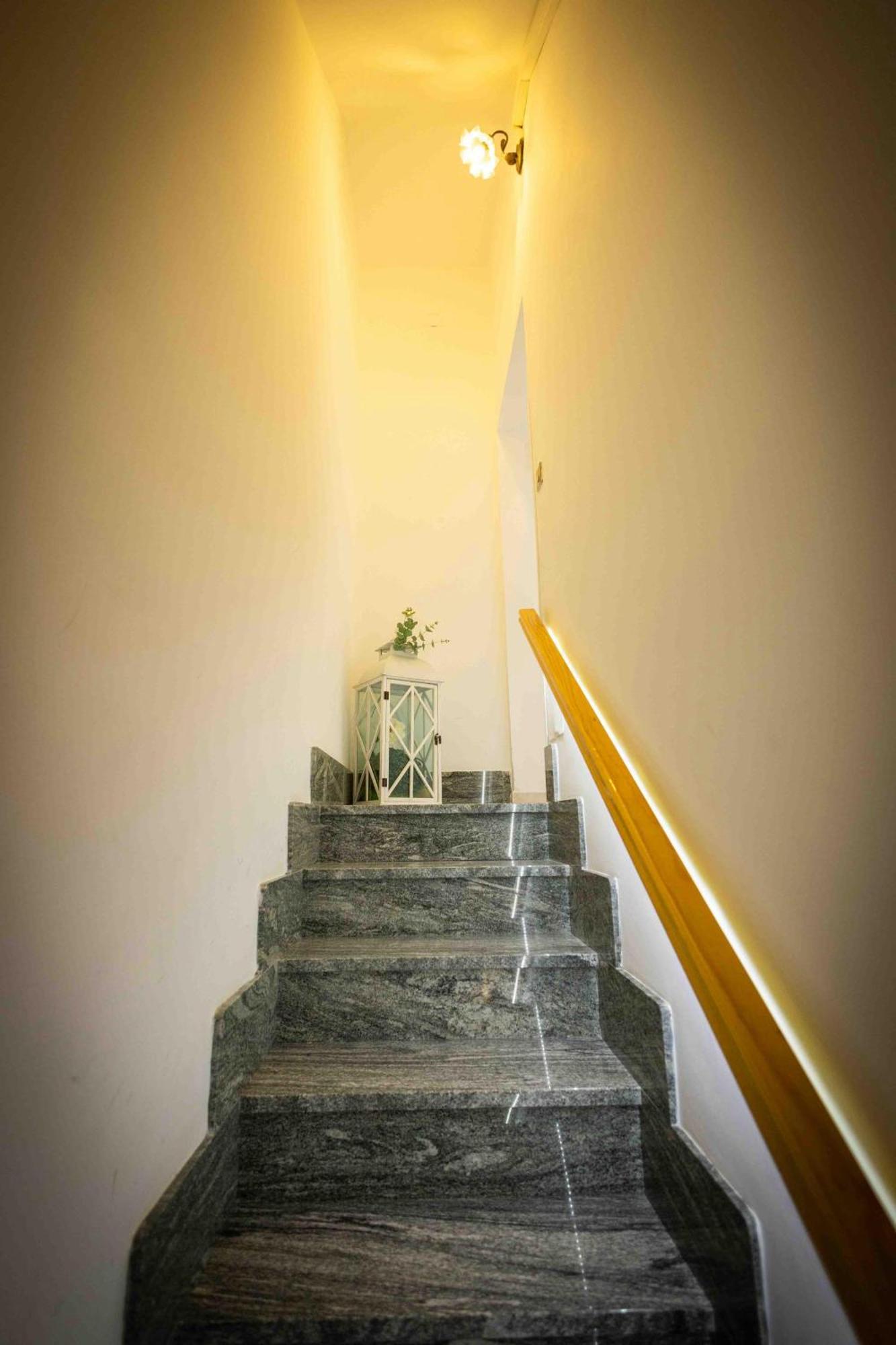 Sunshine Apartment *