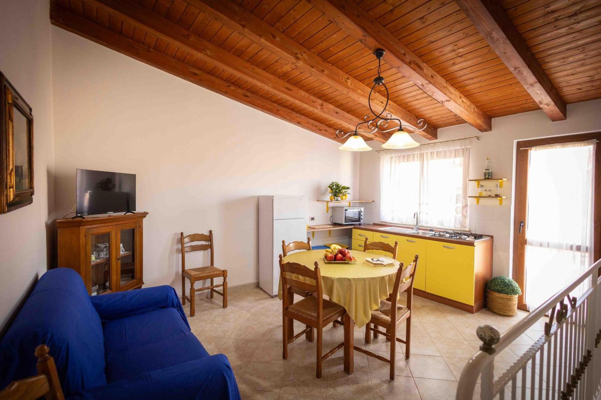 Sunshine Apartment *